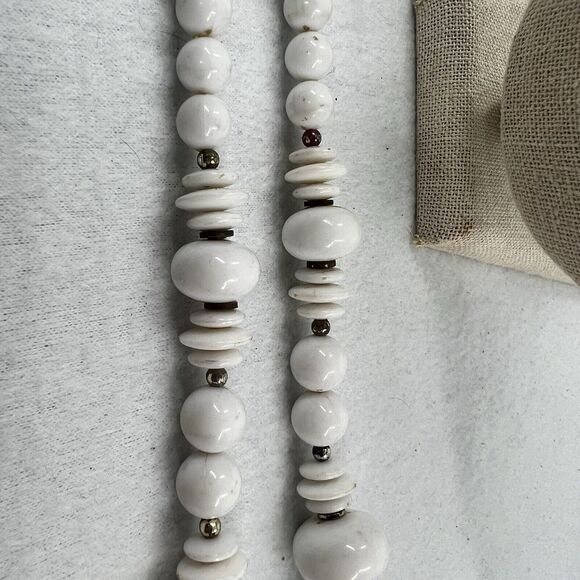 Vintage Acrylic 50's 60’s Bubble Beads 11” Necklace White Retro Chunky Mix Retro - Picture 9 of 10